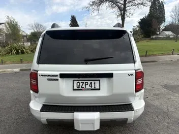 Toyota Land Cruiser Prado 2024 photo 4