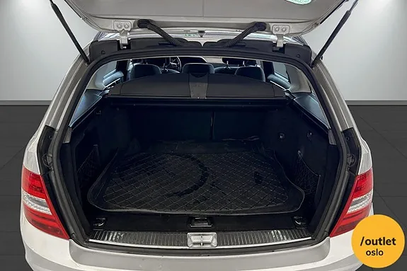 Mercedes-Benz C200 2012 photo 2