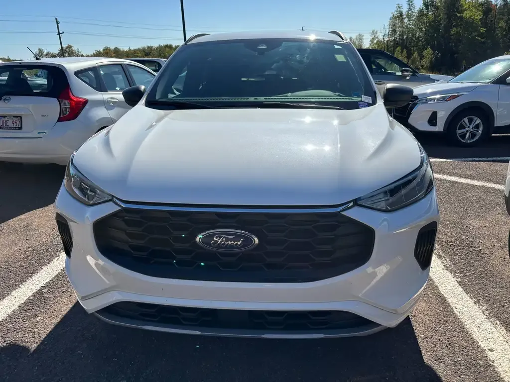 Ford Escape 2024 photo 2