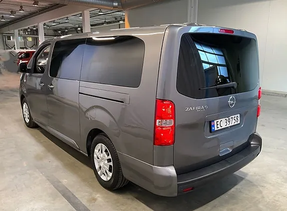 Peugeot E-Traveller 2021 photo 4