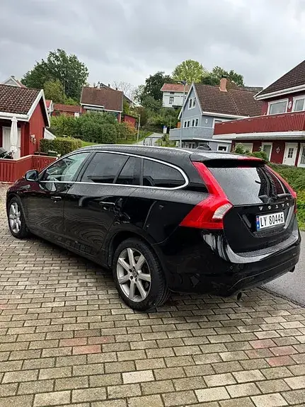 Volvo V60 2017 photo 5