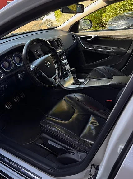 Volvo V60 2012 photo 4