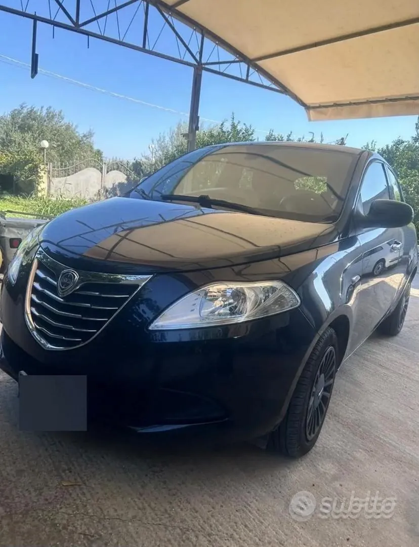 Lancia Ypsilon 2012 photo 2