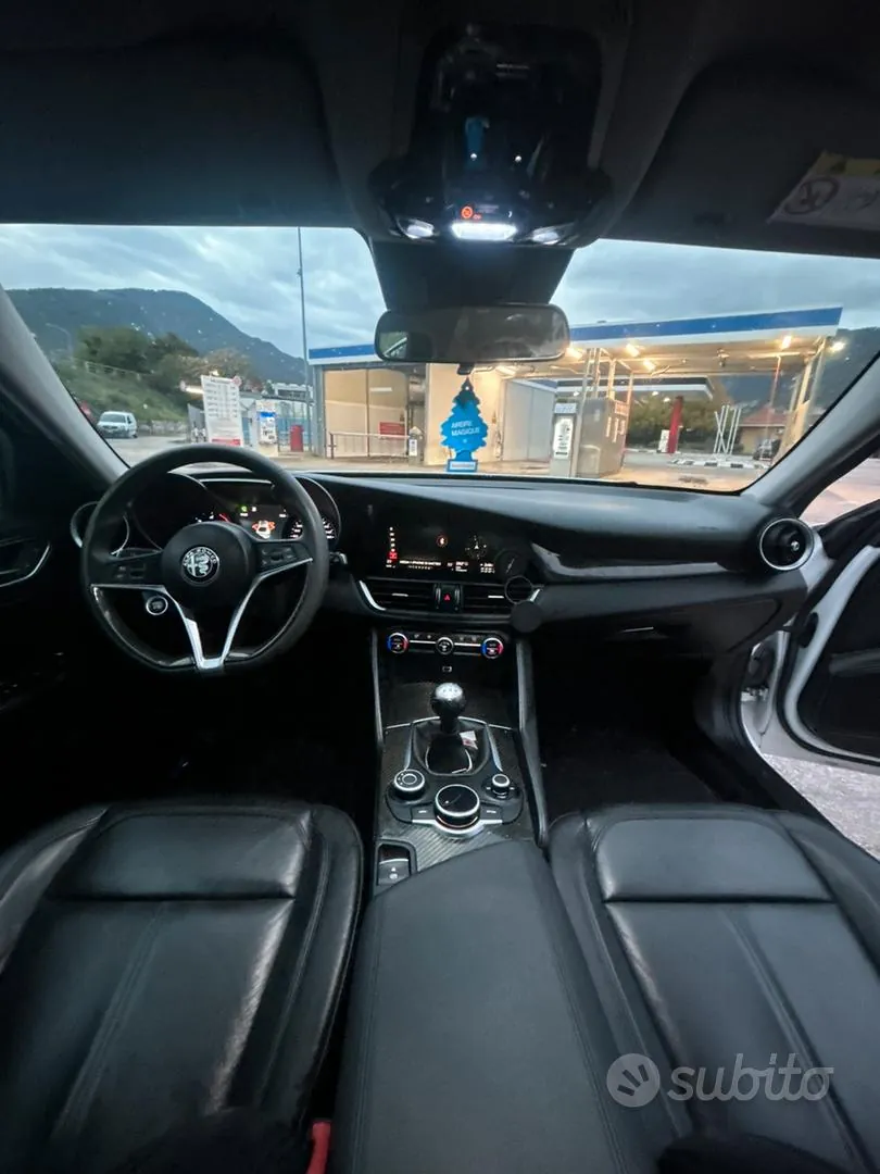 Alfa Romeo Giulia 2016 photo 5