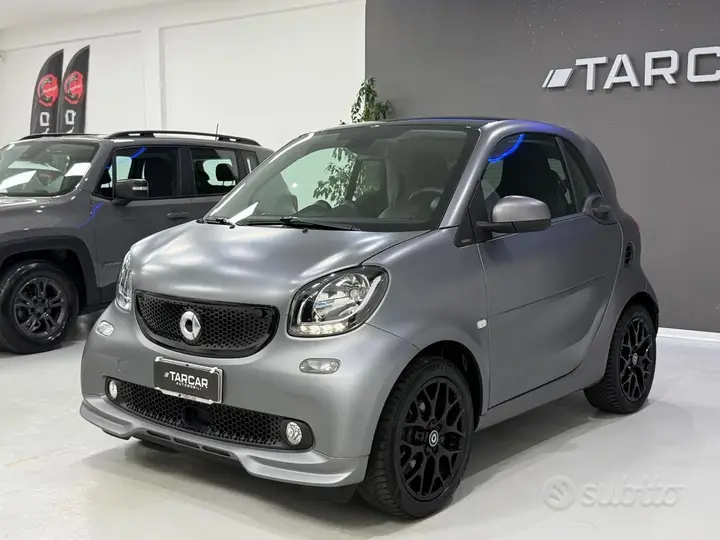 Smart Fortwo 2019 photo 2