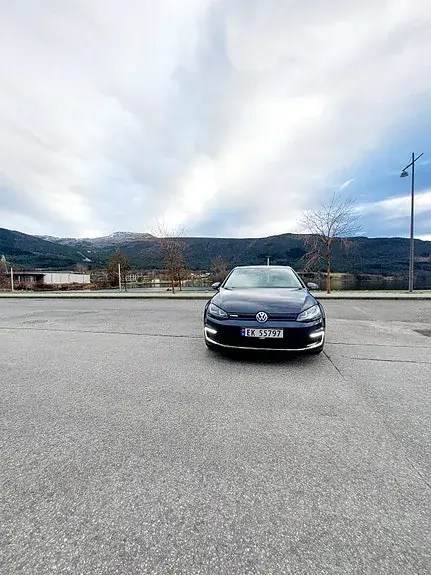 Volkswagen E-Golf 2015 photo 3