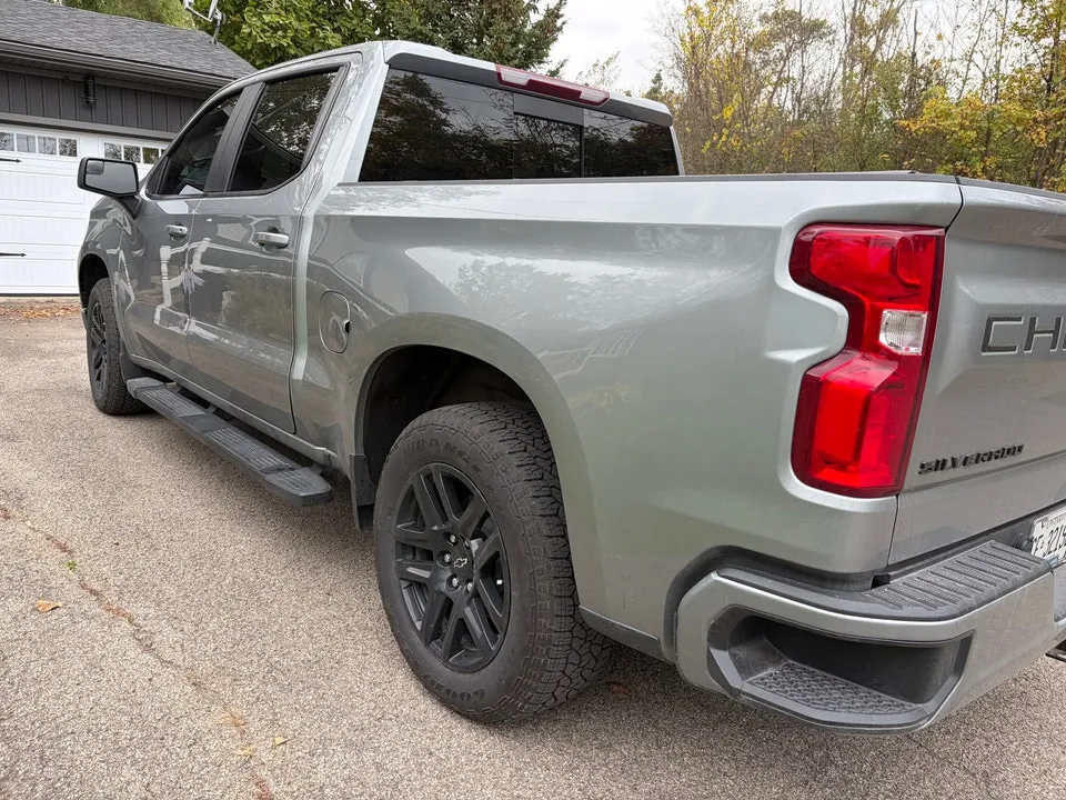 Chevrolet Silverado 1500 2025 photo 3