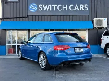 Audi S4 2010 photo 5