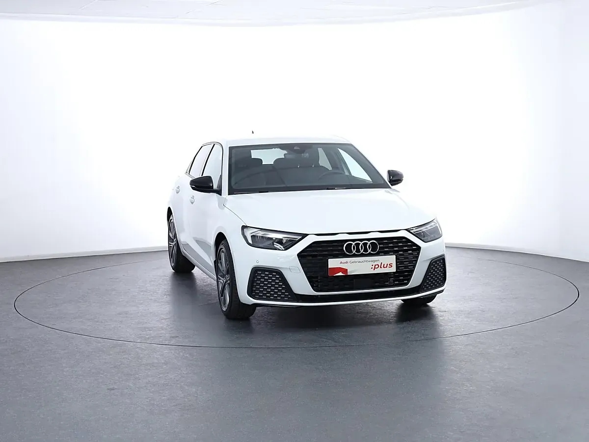 Audi A1 2026 photo 2