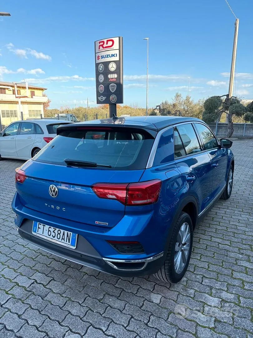 Volkswagen T-Roc 2018 photo 2