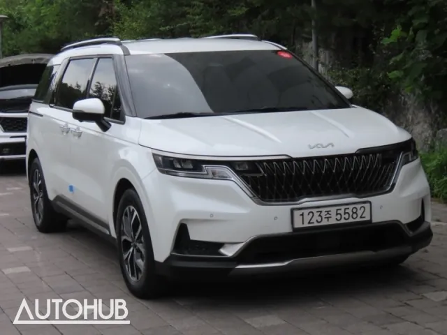 Kia Carnival 2022 photo 2