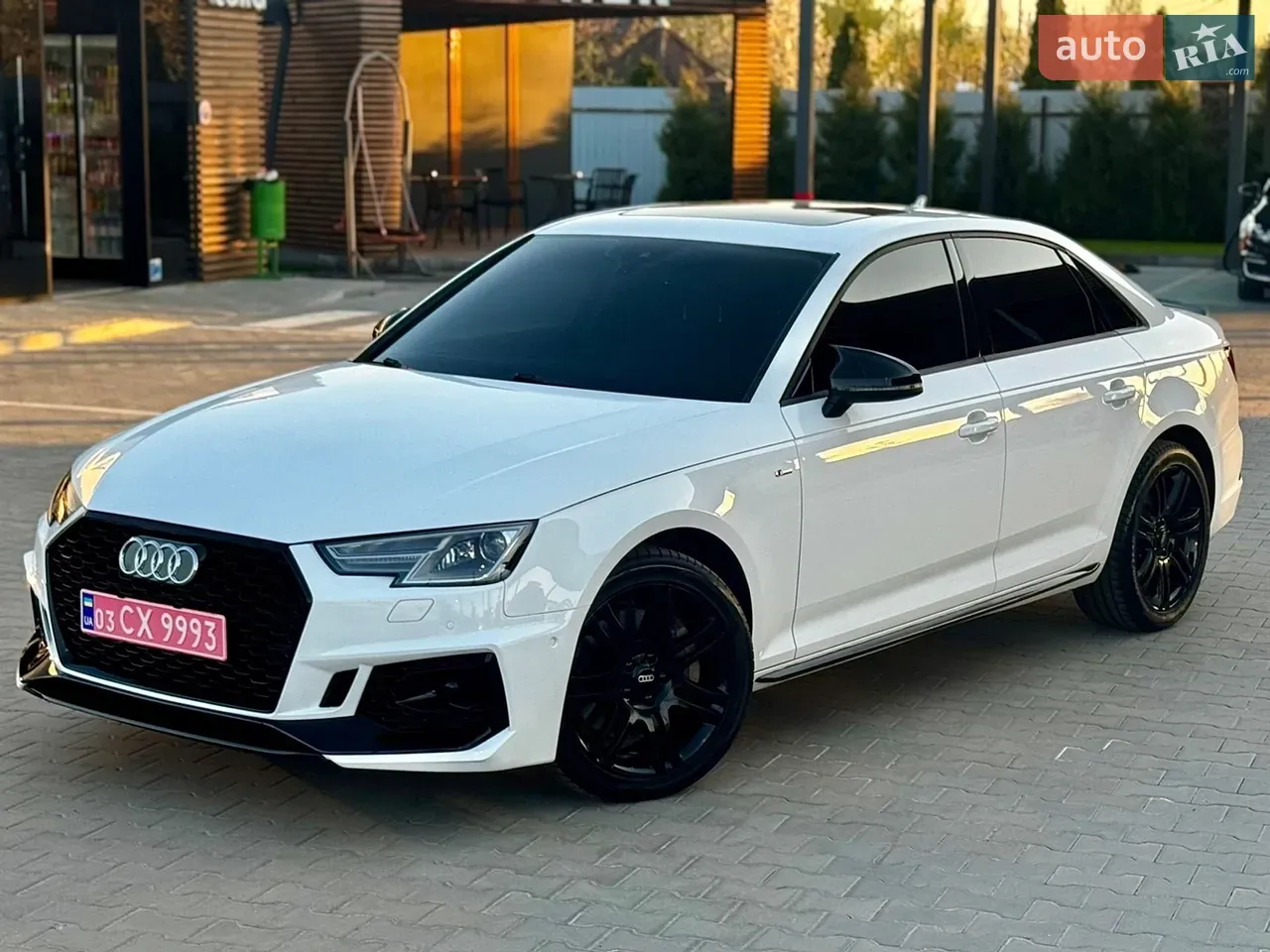 Audi A4 2018 photo 3