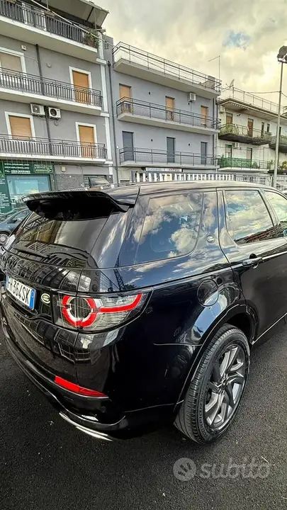 Land Rover Discovery Sport 2017 photo 5