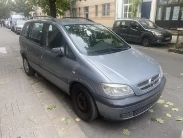 Opel Zafira 2005 photo 2