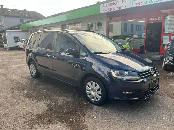 Volkswagen Sharan 2011 photo 2