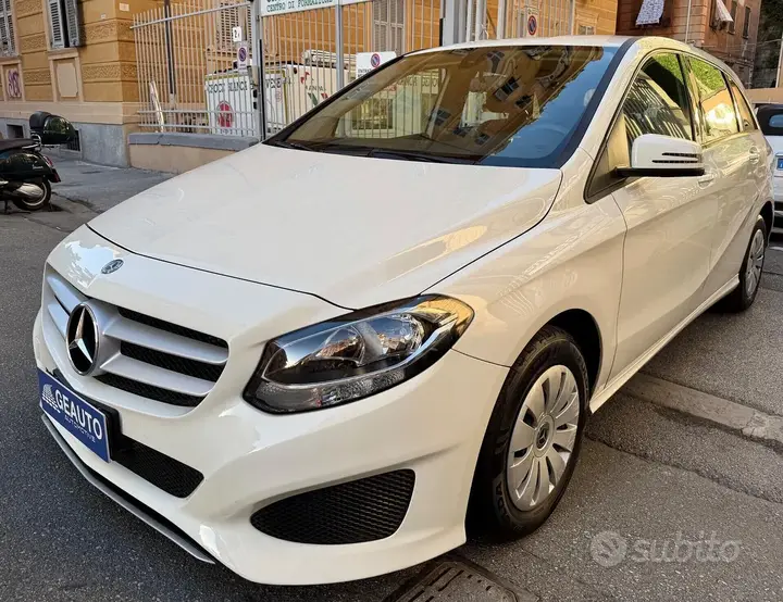 Mercedes-Benz B-Class 2017 photo 2