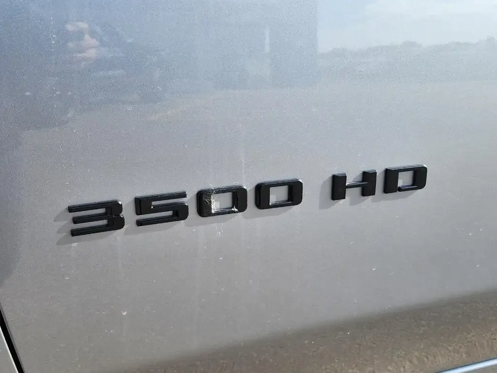 Chevrolet Silverado 3500 2026 photo 5