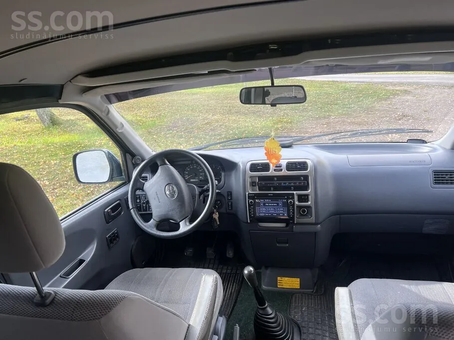Toyota Hiace 2007 photo 4