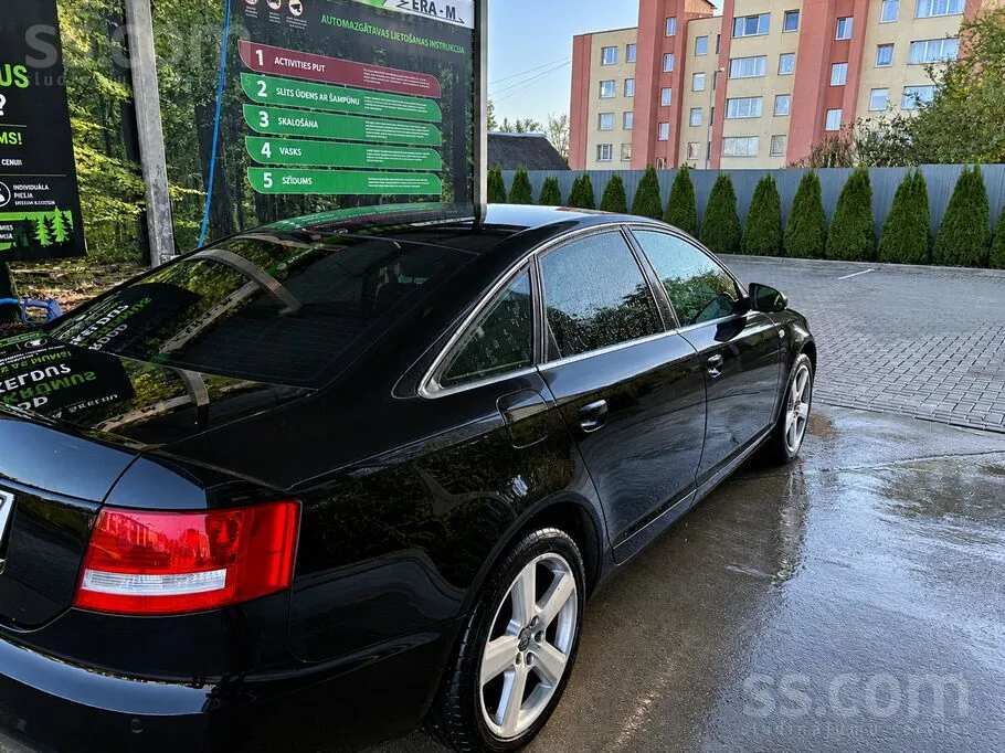 Audi A6 2004 photo 2