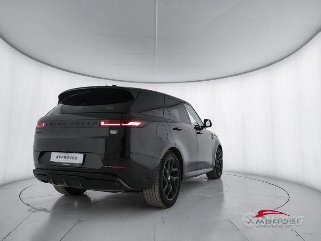 Land Rover Range Rover Sport 2023 photo 3