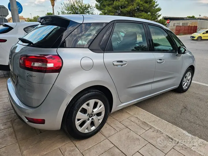 Citroen C4 Picasso 2015 photo 4