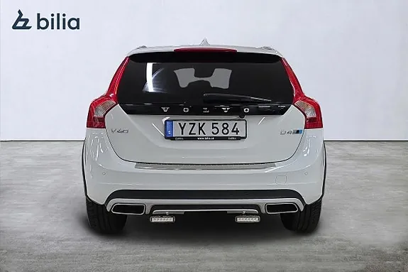 Volvo V60 Cross Country 2018 photo 5