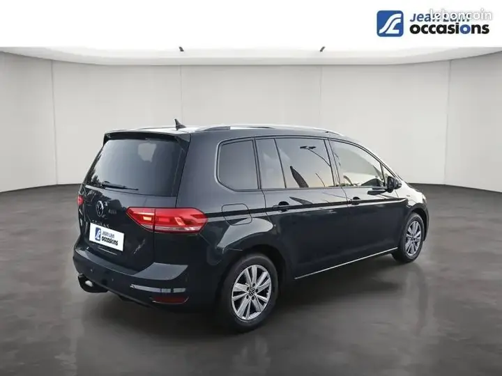 Volkswagen Touran 2023 photo 5