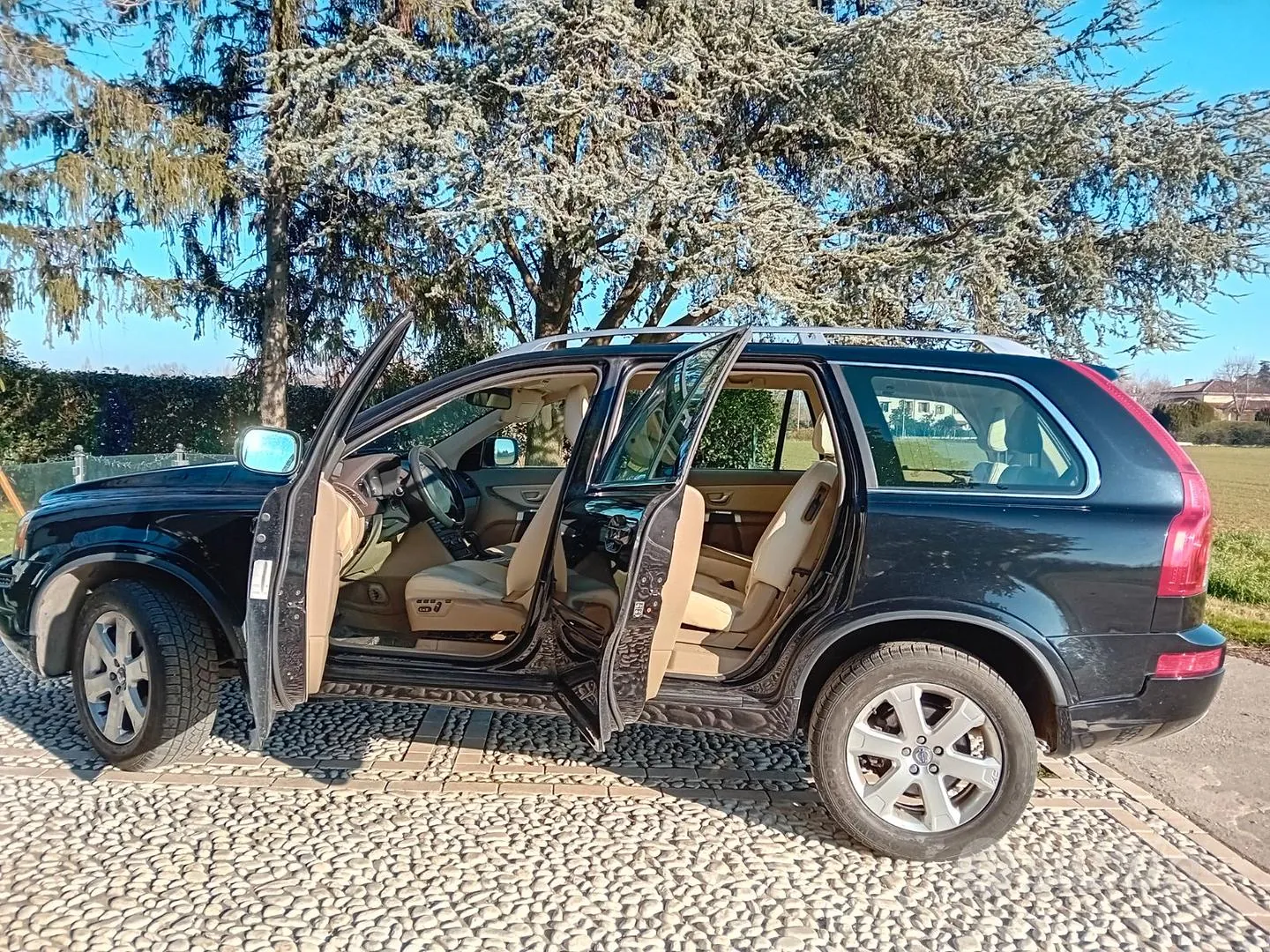 Volvo Xc90 2012 photo 2
