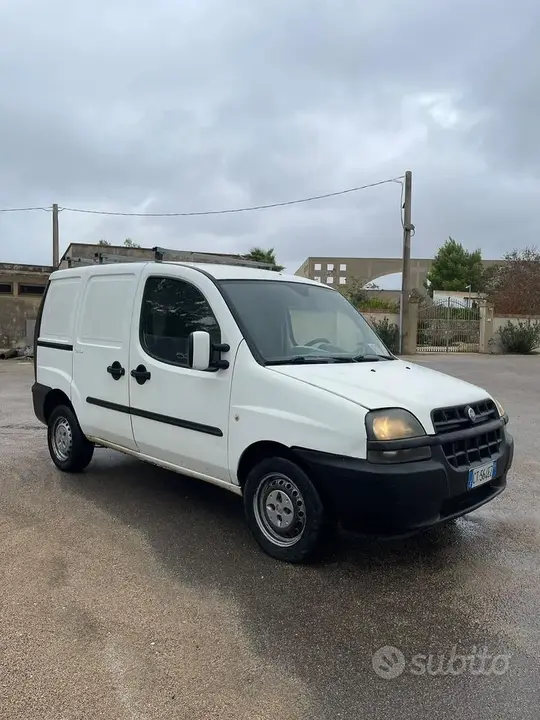 Fiat Doblo 2006 photo 2