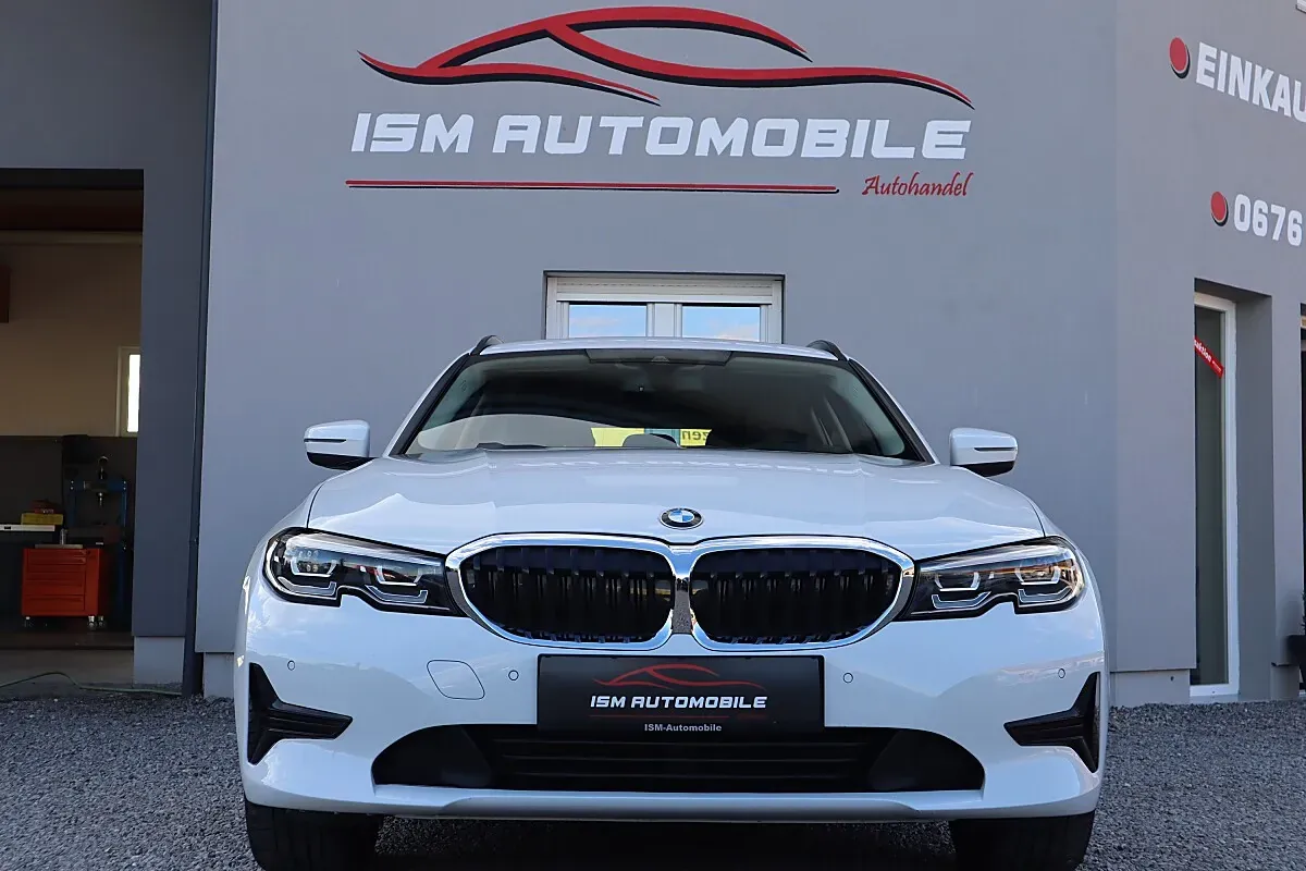 BMW 3 Series 2020 photo 2