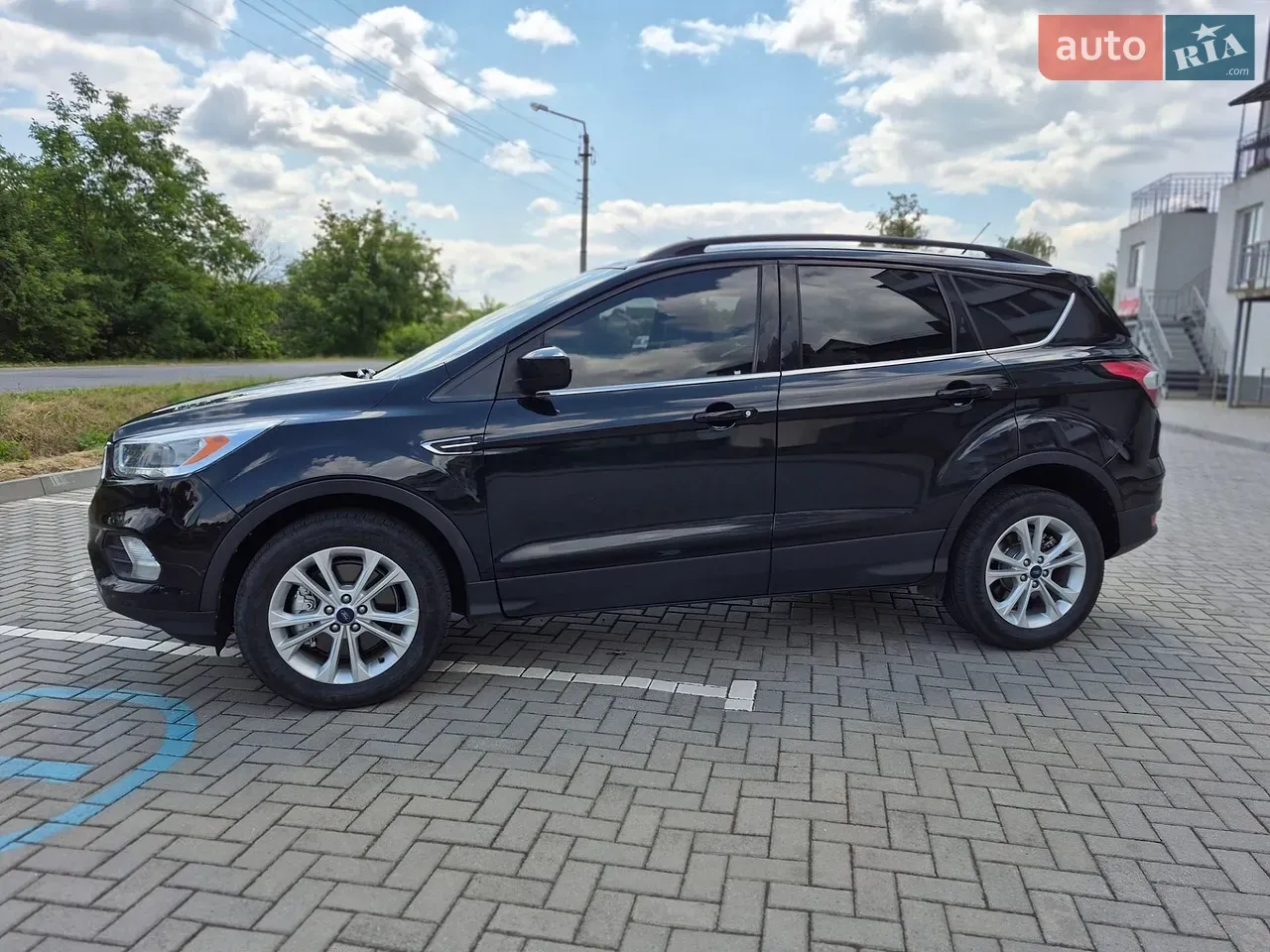 Ford Escape 2018 photo 3