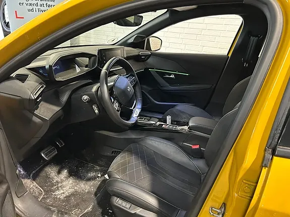 Peugeot E-208 2023 photo 4