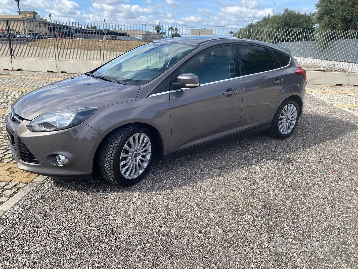 Ford Focus 2012 photo 5