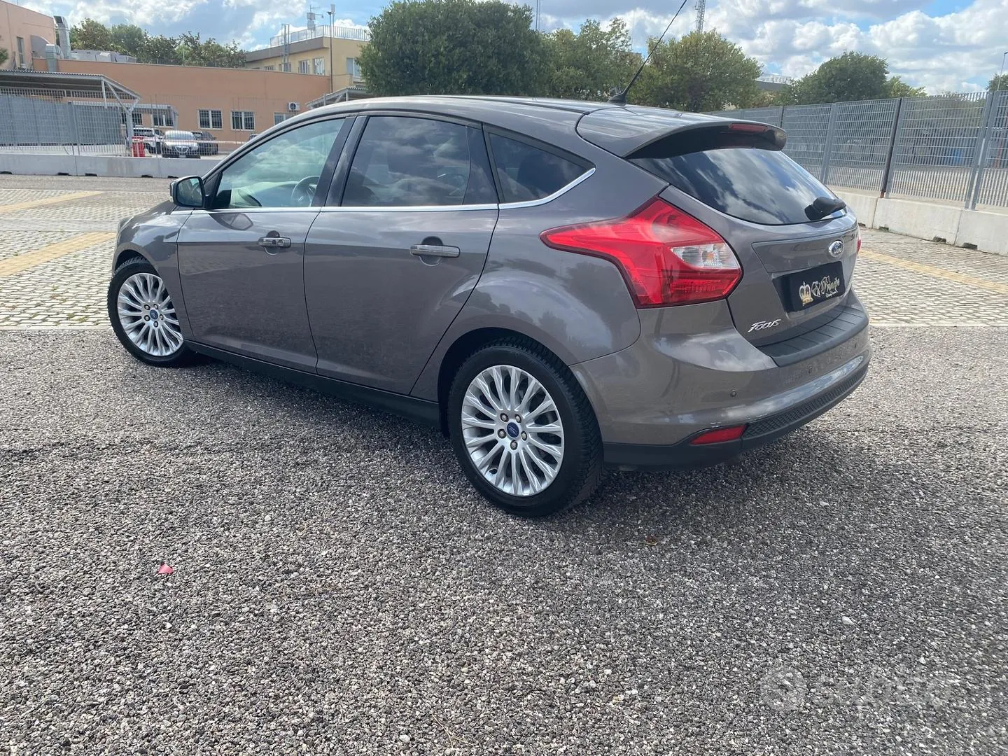 Ford Focus 2012 photo 3