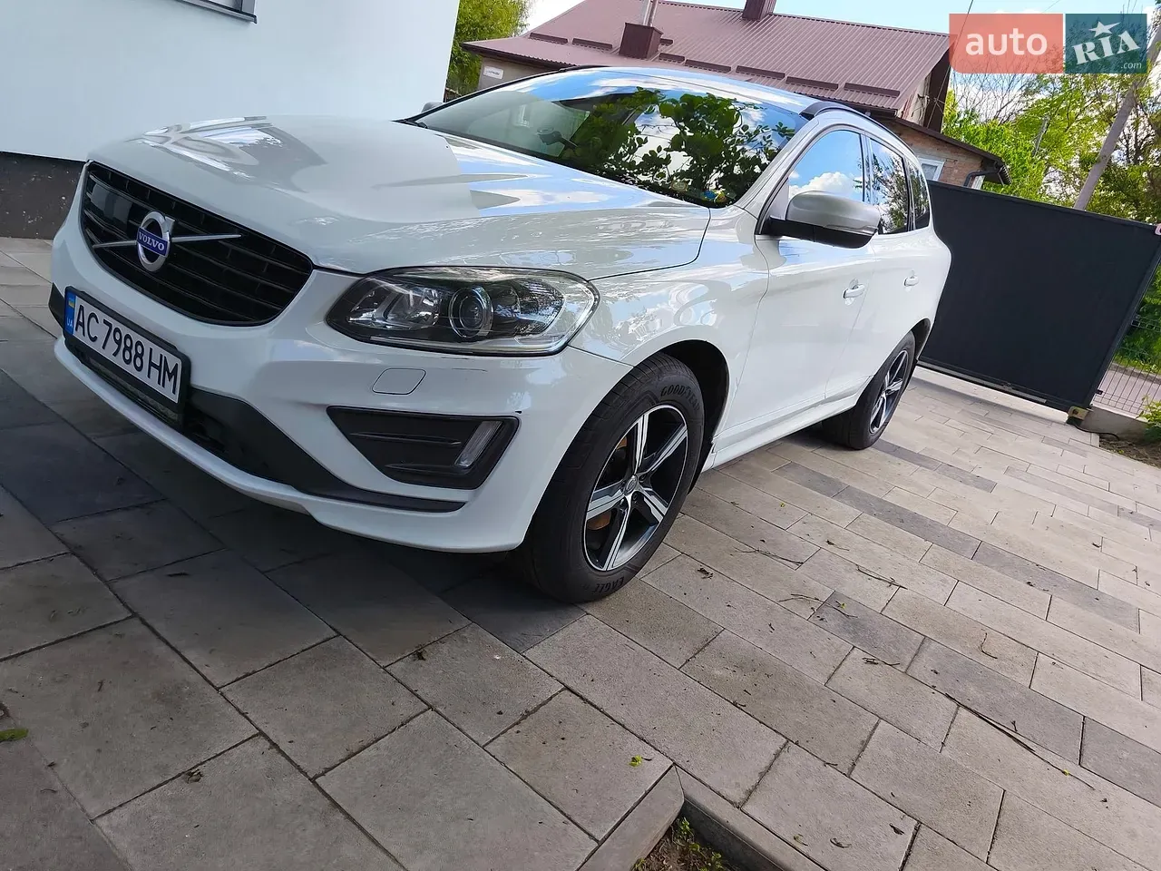 Volvo Xc60 2017 photo 2