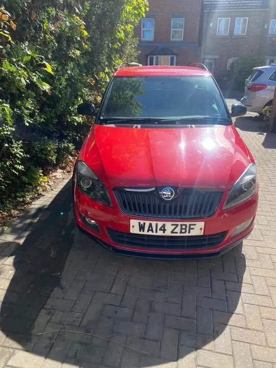 Skoda Fabia 2014 photo 2