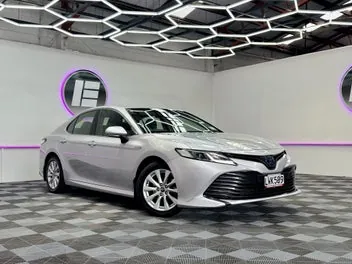 Toyota Camry 2019 photo 2