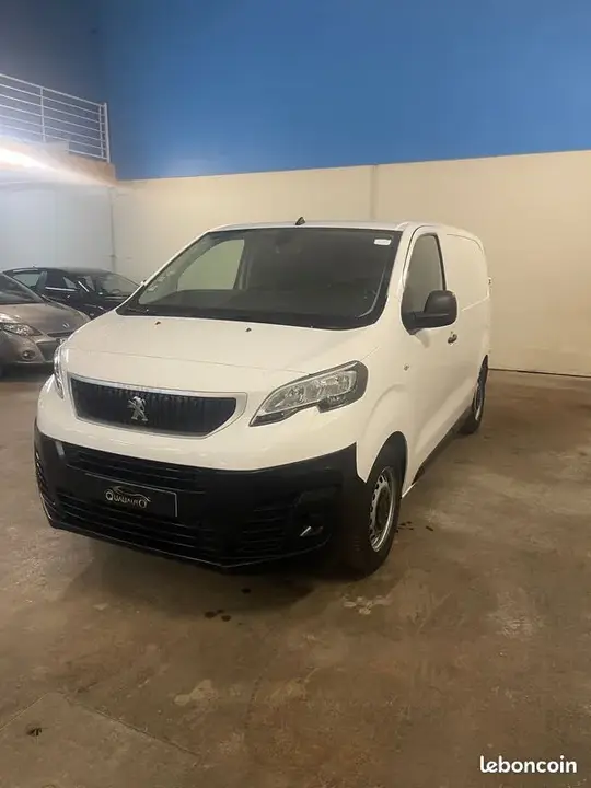 Peugeot Expert Combi 2020 photo 4