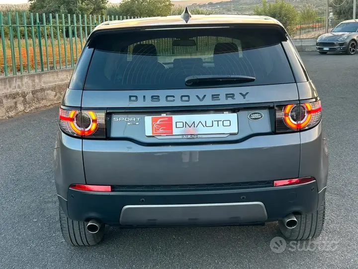 Land Rover Discovery Sport 2017 photo 5