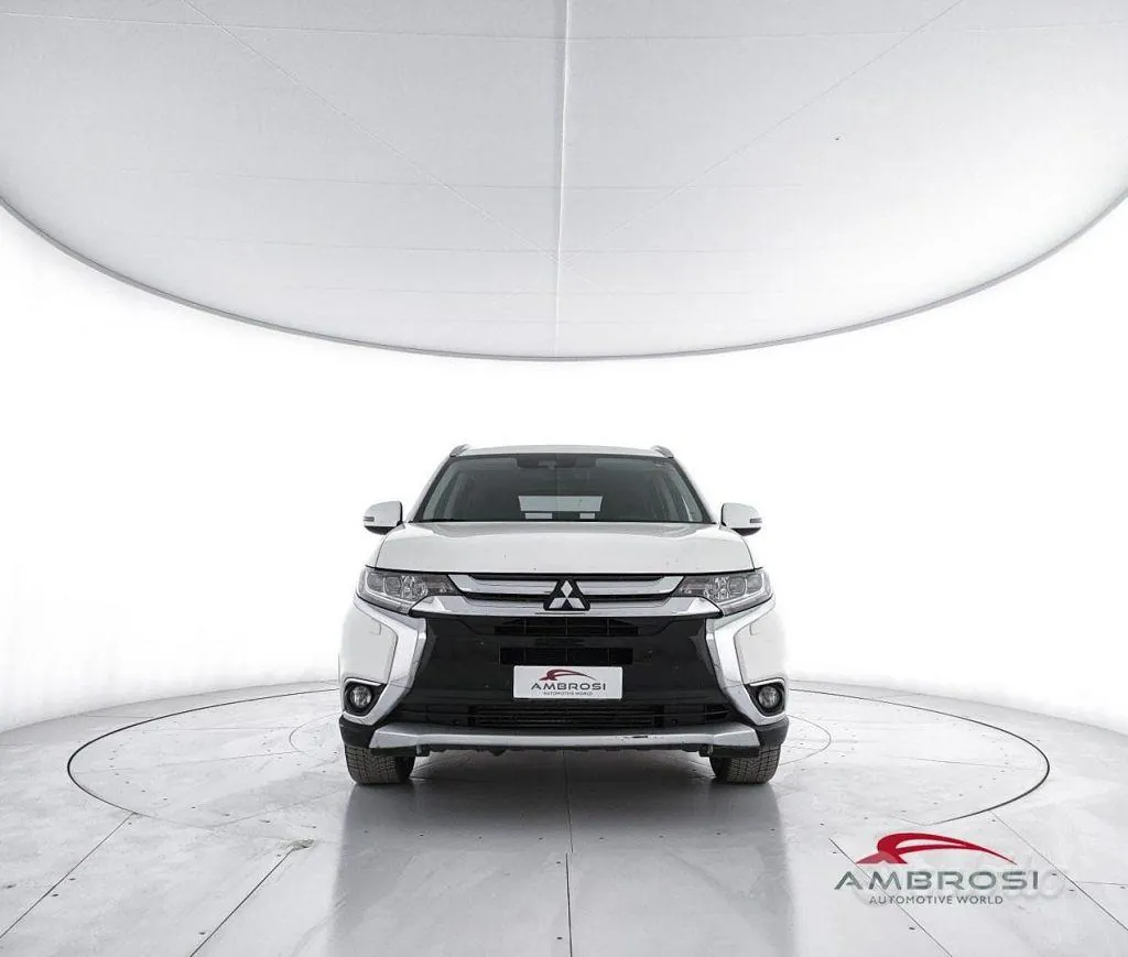 Mitsubishi Outlander 2019 photo 5