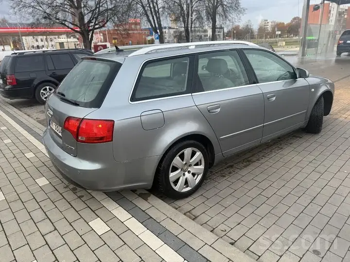 Audi A4 2005 photo 2
