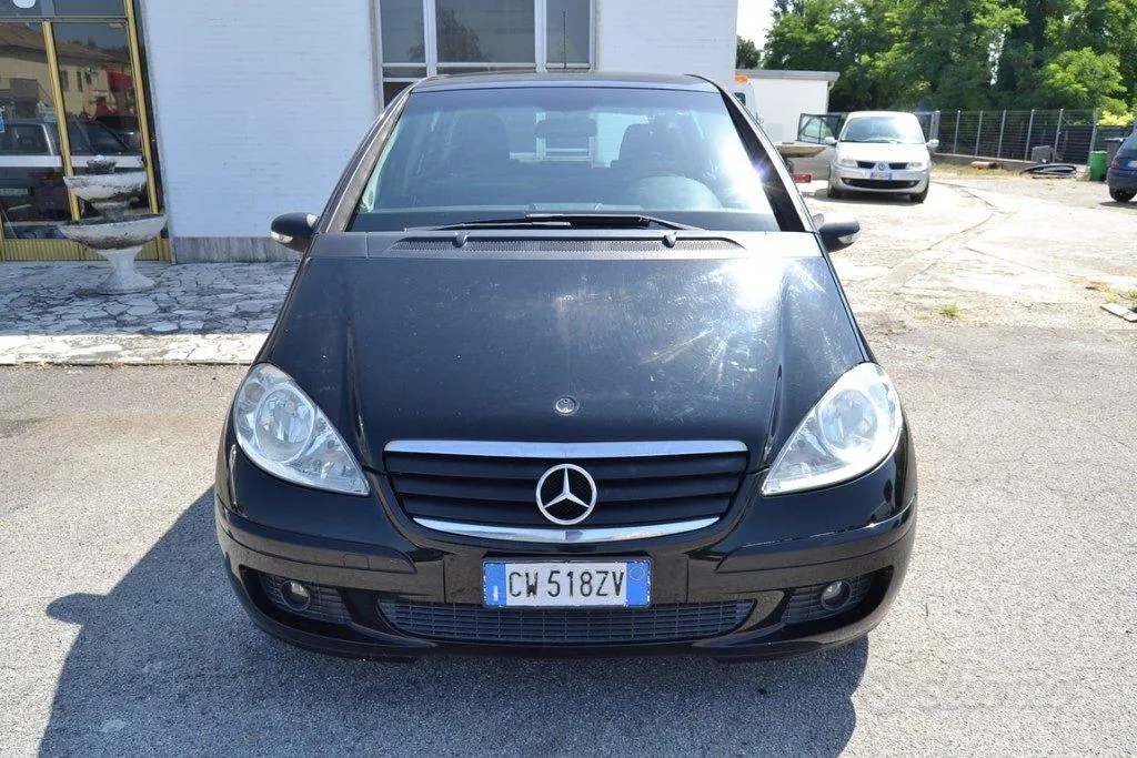 Mercedes-Benz A 150 2005 photo 2
