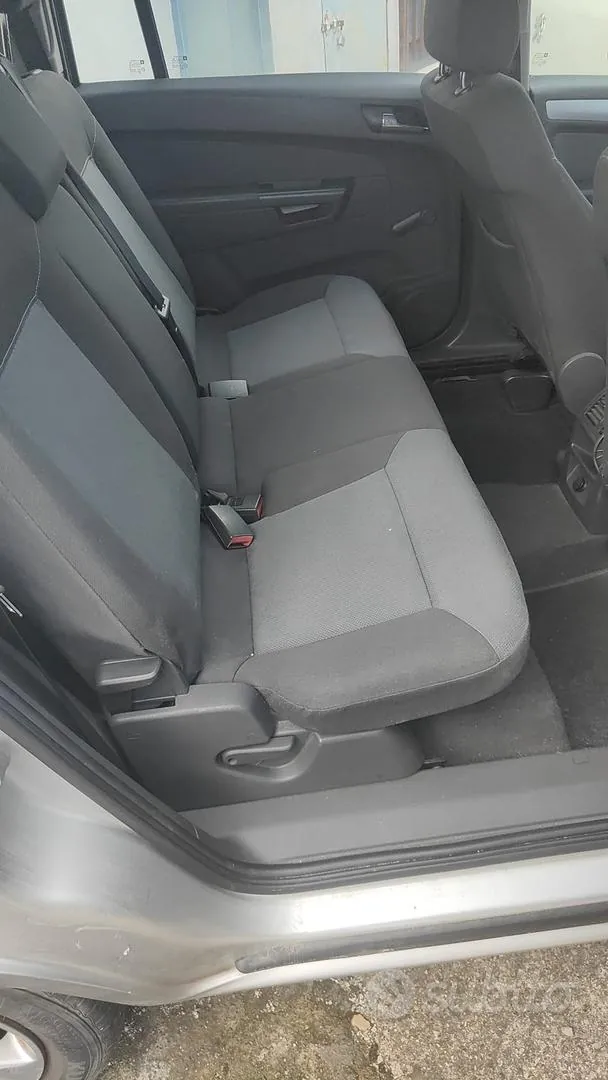 Opel Zafira 2006 photo 3