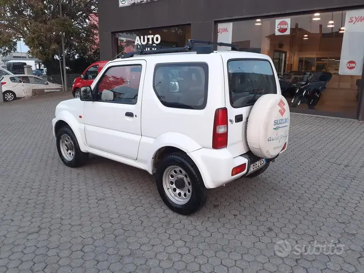Suzuki Jimny 2002 photo 4