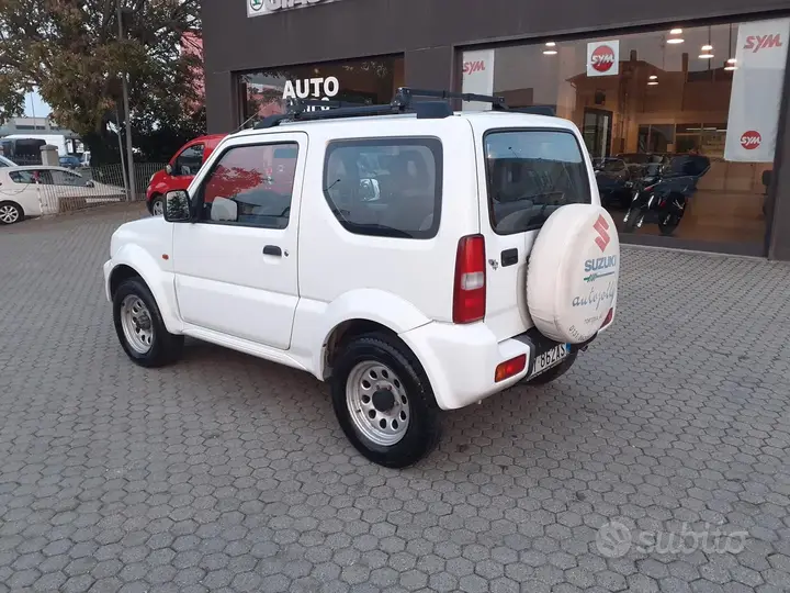 Suzuki Jimny 2002 photo 5