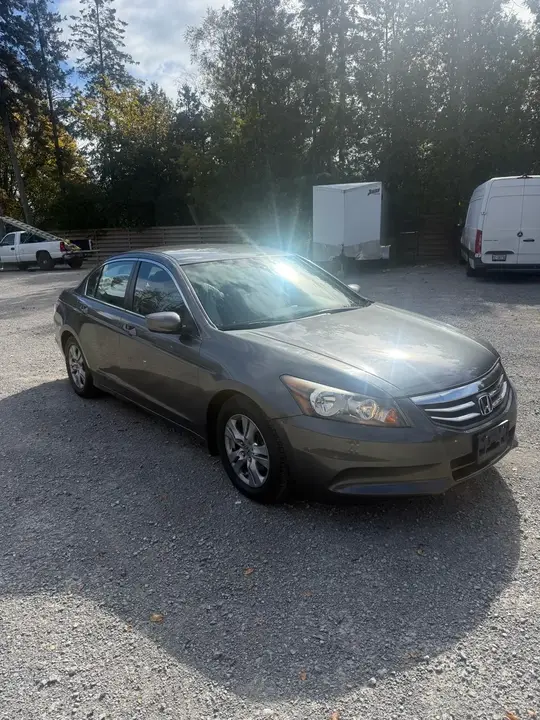 Honda Accord 2011 photo 2