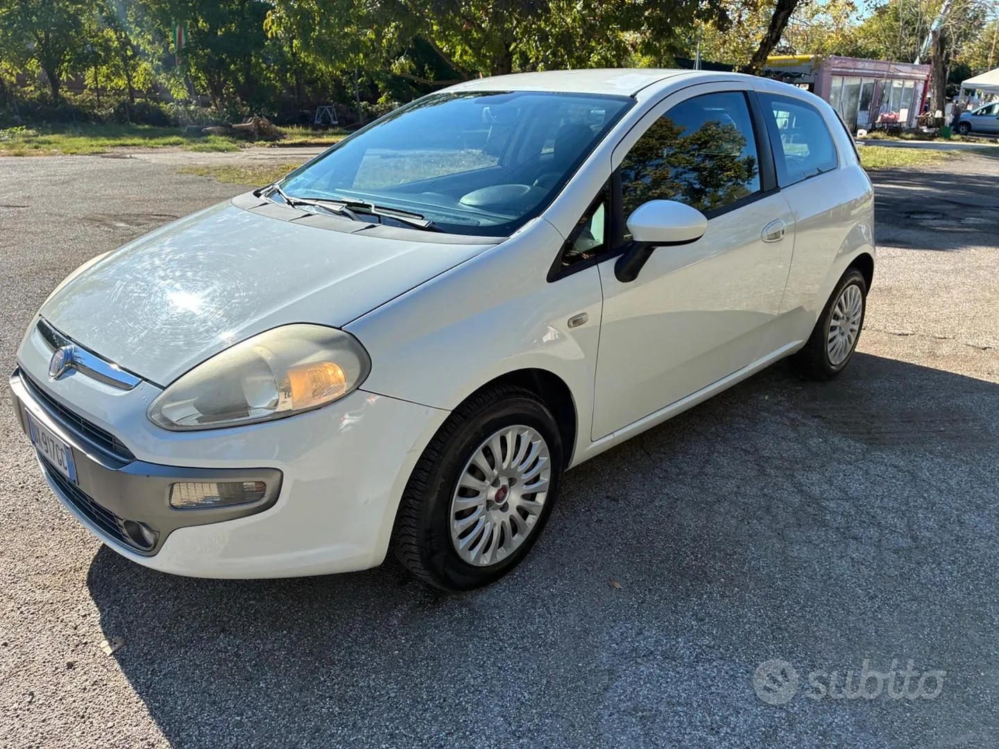 Fiat Punto Evo 2011 photo 4