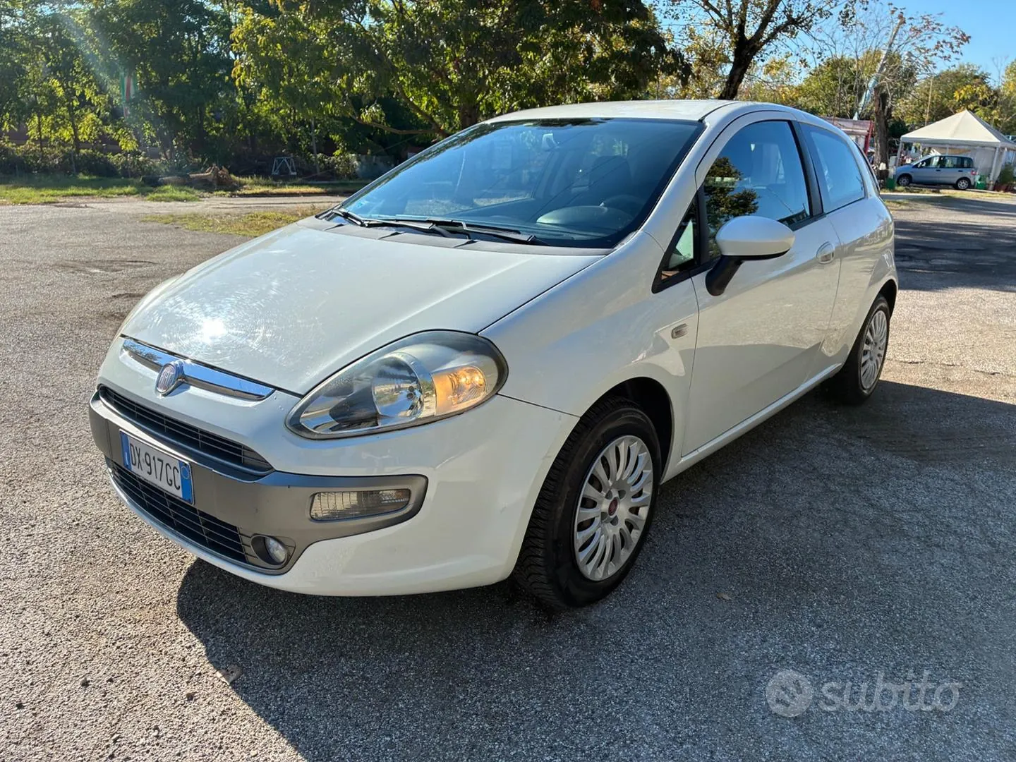 Fiat Punto Evo 2011 photo 3
