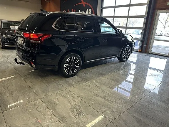 Mitsubishi Outlander 2018 photo 5