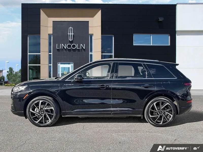 Lincoln Corsair 2024 photo 3